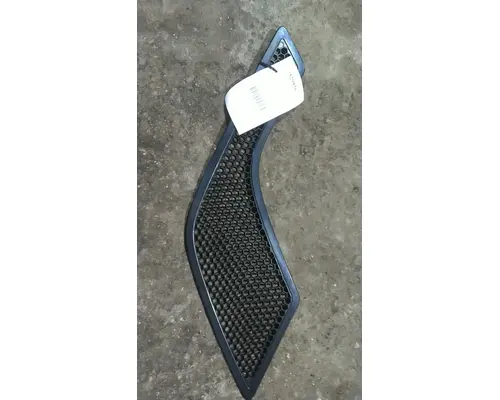 VOLVO VNL AIR INTAKE LOUVERCOVER