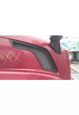 VOLVO VNL AIR INTAKE LOUVER/COVER