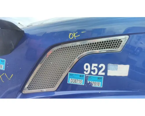 VOLVO VNL AIR INTAKE LOUVERCOVER