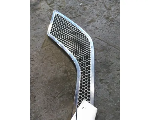 VOLVO VNL AIR INTAKE LOUVERCOVER
