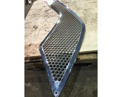 VOLVO VNL AIR INTAKE LOUVERCOVER