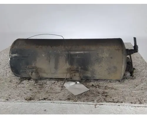 VOLVO VNL AIR TANK