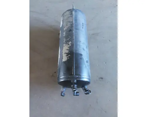 VOLVO VNL AIR TANK
