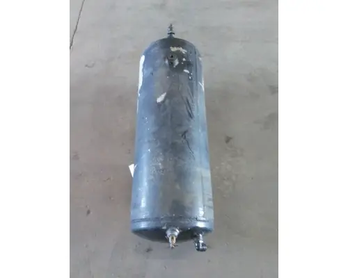VOLVO VNL AIR TANK