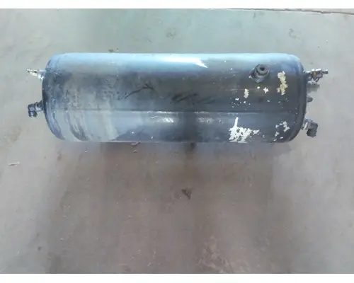 VOLVO VNL AIR TANK