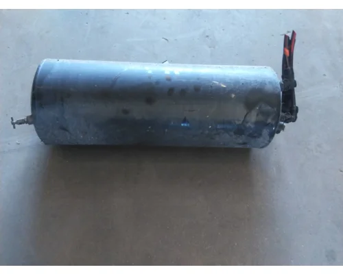 VOLVO VNL AIR TANK