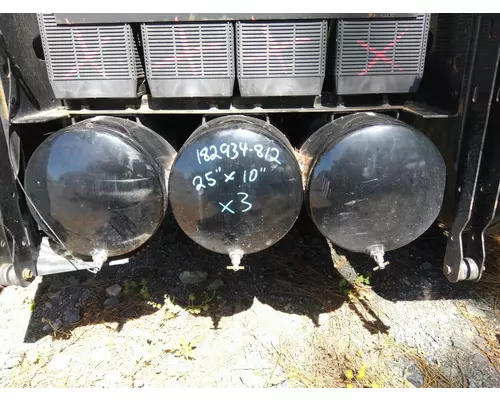 VOLVO VNL AIR TANK
