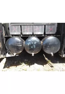 VOLVO VNL AIR TANK