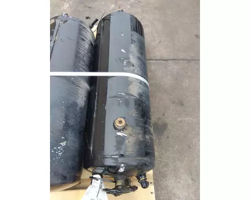 VOLVO VNL AIR TANK
