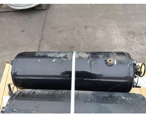 VOLVO VNL AIR TANK