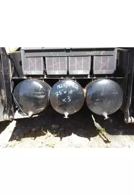 VOLVO VNL AIR TANK