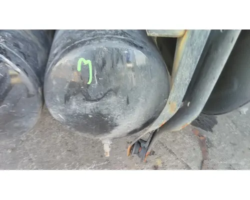 VOLVO VNL AIR TANK
