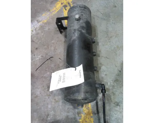 VOLVO VNL AIR TANK
