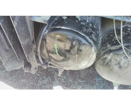 VOLVO VNL AIR TANK