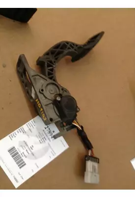 VOLVO VNL Accelerator Parts