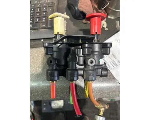 VOLVO VNL Air Brake Components