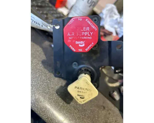 VOLVO VNL Air Brake Components