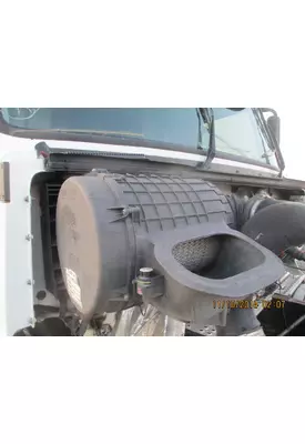 VOLVO VNL Air Cleaner