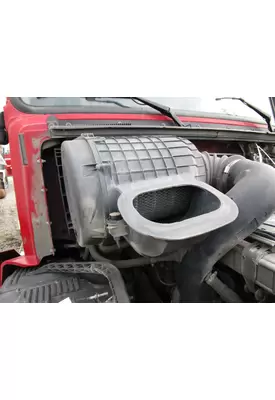 VOLVO VNL Air Cleaner