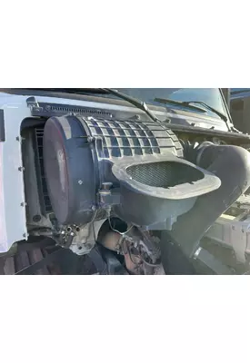 VOLVO VNL Air Cleaner