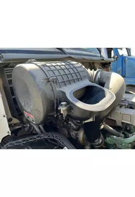 VOLVO VNL Air Cleaner