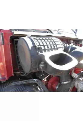 VOLVO VNL Air Cleaner