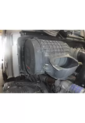 VOLVO VNL Air Cleaner