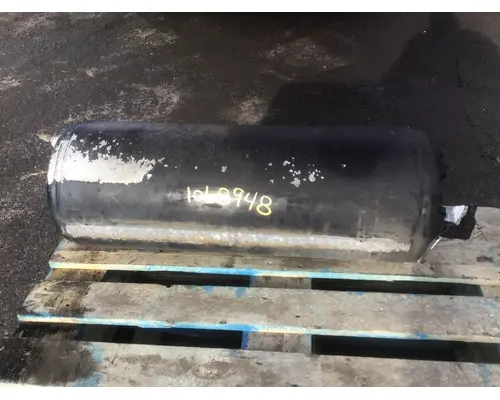 VOLVO VNL Air Tank