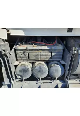 VOLVO VNL BATTERY BOX