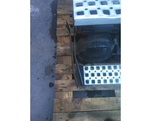 VOLVO VNL BATTERY BOX