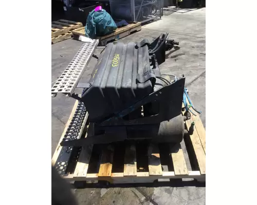 VOLVO VNL BATTERY BOX