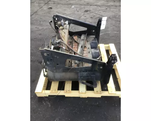 VOLVO VNL BATTERY BOX