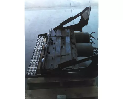 VOLVO VNL BATTERY BOX