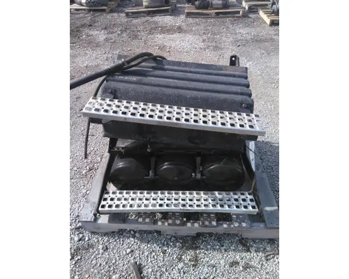 VOLVO VNL BATTERY BOX