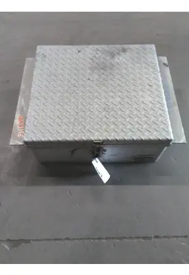 VOLVO VNL BATTERY BOX