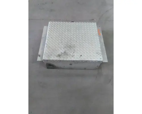 VOLVO VNL BATTERY BOX