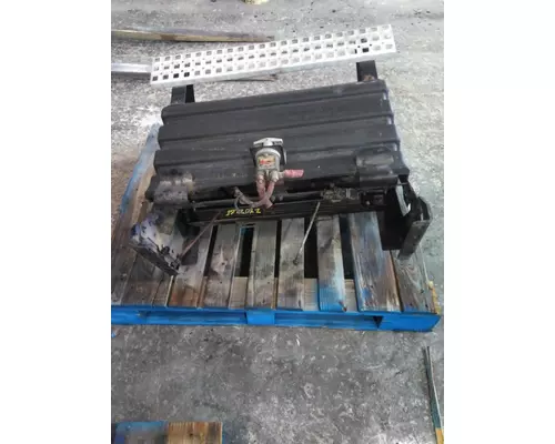 VOLVO VNL BATTERY BOX