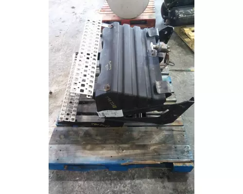 VOLVO VNL BATTERY BOX