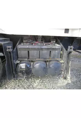 VOLVO VNL BATTERY BOX