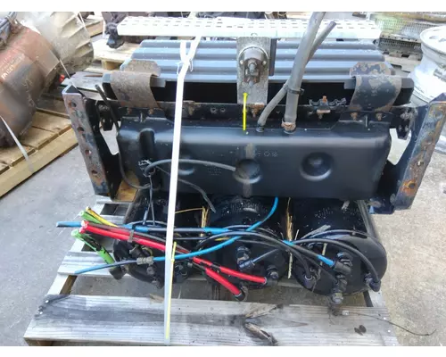 VOLVO VNL BATTERY BOX