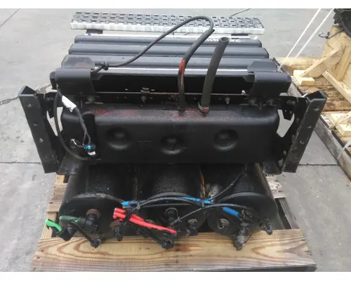 VOLVO VNL BATTERY BOX