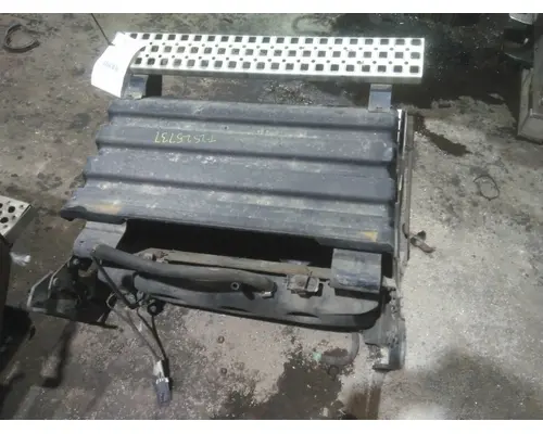 VOLVO VNL BATTERY BOX