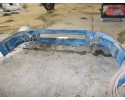 VOLVO VNL BUMPER ASSEMBLY, FRONT