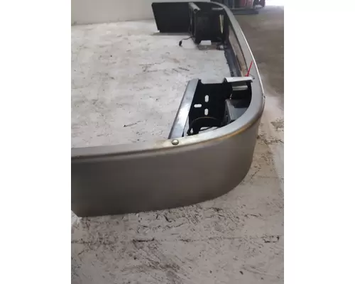 VOLVO VNL BUMPER ASSEMBLY, FRONT