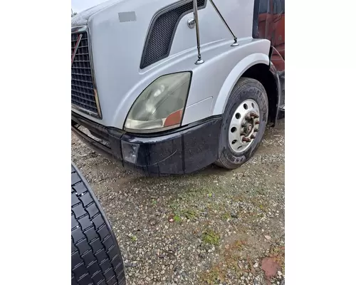 VOLVO VNL BUMPER ASSEMBLY, FRONT