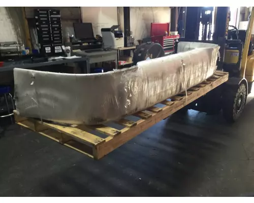 VOLVO VNL BUMPER ASSEMBLY, FRONT