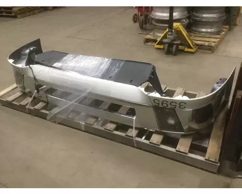 VOLVO VNL BUMPER ASSEMBLY, FRONT