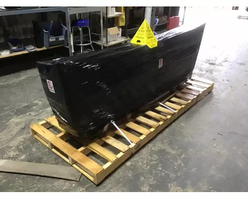 VOLVO VNL BUMPER ASSEMBLY, FRONT