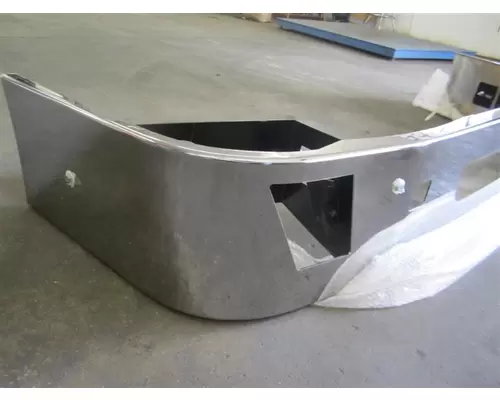 VOLVO VNL BUMPER ASSEMBLY, FRONT