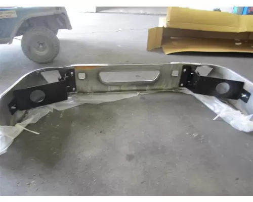 VOLVO VNL BUMPER ASSEMBLY, FRONT